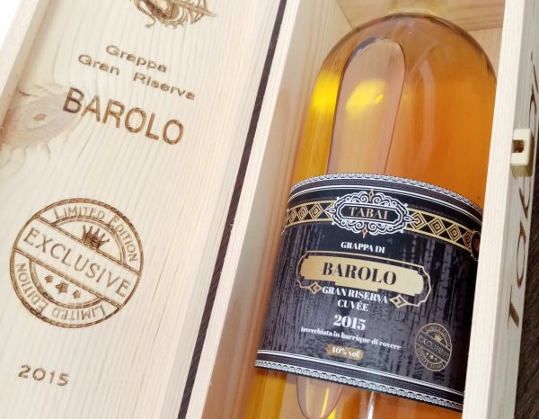 Il più nobile dei distillati: la Grappa Barolo Tabai gran riserva 2015 fa il giro del mondo tra i magnati russi e americani. Edizione Limitata