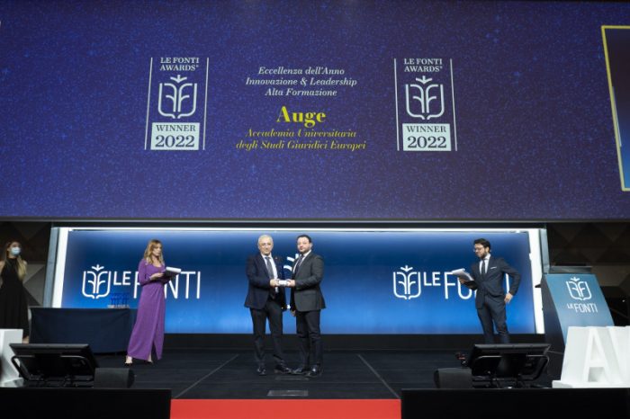 LE FONTI AWARDS: PREMIATA ACCADEMIA UNIVERSITARIA AUGE COME ECCELLENZA DELL’ANNO!